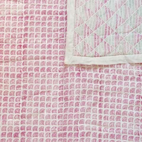 Raspberry Fool quilt